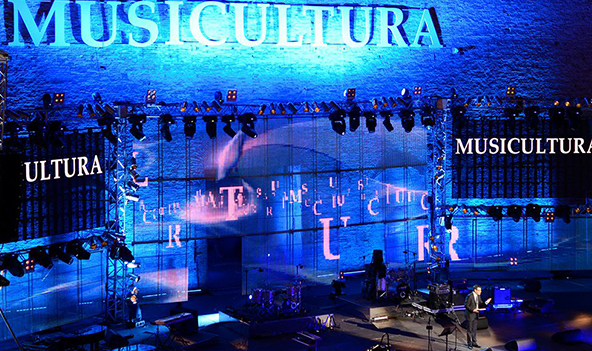 歌劇院擴(kuò)聲系統(tǒng)聲學(xué)設(shè)計(jì)簡(jiǎn)析