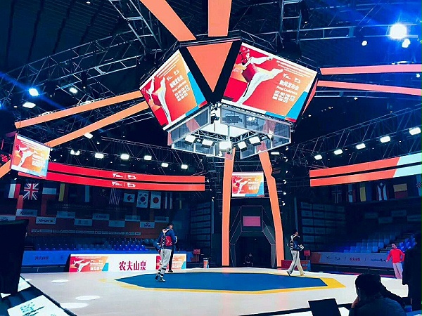 音響設(shè)備使用禁忌:讓你的音箱發(fā)揮效果 音響設(shè)備使用禁忌:讓你的音箱發(fā)揮效果