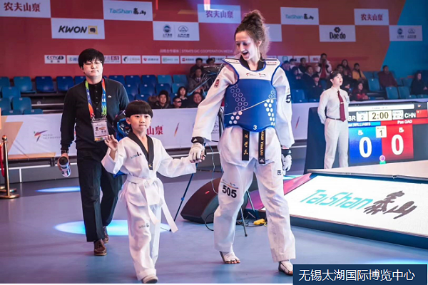 音響設(shè)備使用禁忌:讓你的音箱發(fā)揮效果 音響設(shè)備使用禁忌:讓你的音箱發(fā)揮效果