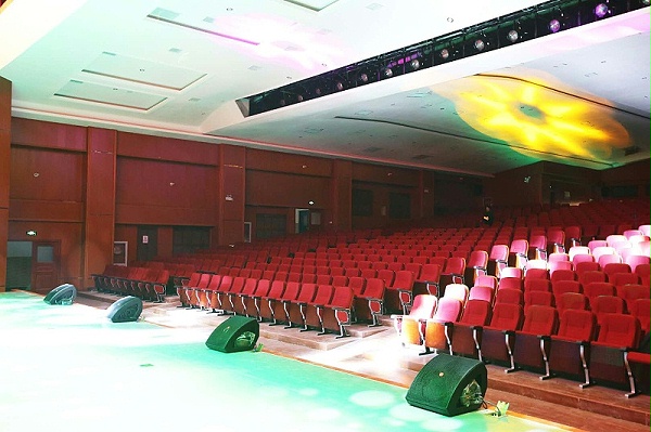 舞臺音響設(shè)備調(diào)試技術(shù)的現(xiàn)狀及對策