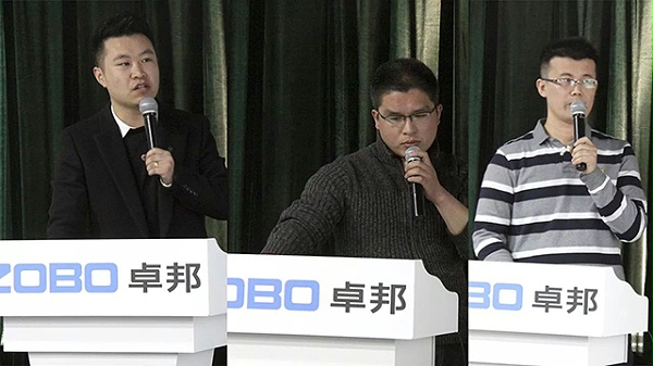 技術(shù)部經(jīng)理大劉偉、小劉偉、推廣部經(jīng)理張曉峰