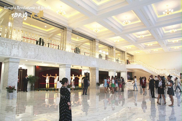 如何應(yīng)用舞臺音響表現(xiàn)舞臺藝術(shù)的佳效果