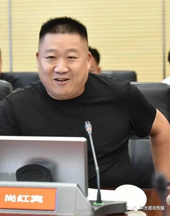 ZOBO董事長張新峰作為聲光視訊行業(yè)聯(lián)盟代表赴豫芒溫暖災(zāi)區(qū)，傳遞愛心豫芒會長尚紅賓