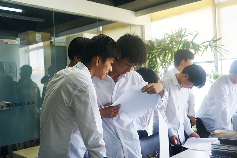 7校企合作 走進職場 協(xié)同育人丨歡迎北京市經(jīng)貿(mào)高級技術學校師生來ZOBO卓邦參觀學習