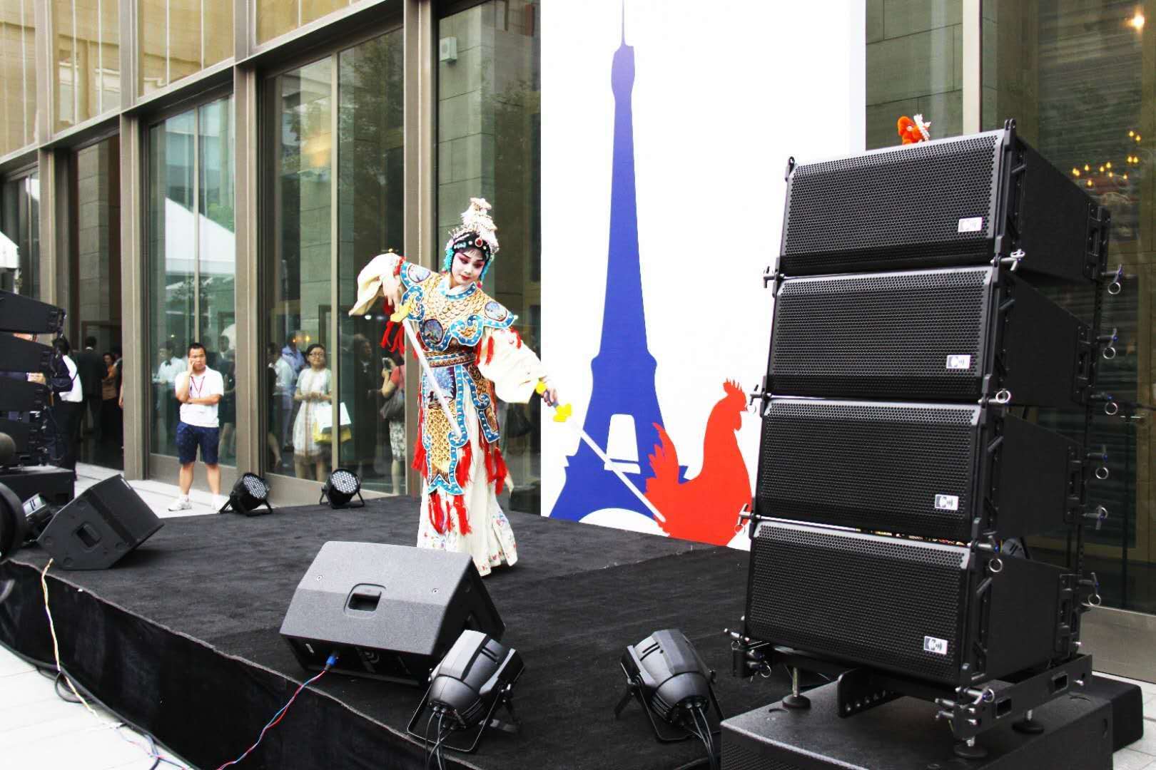 流動演出中音響設(shè)備的重要性 流動演出中音響設(shè)備的重要性